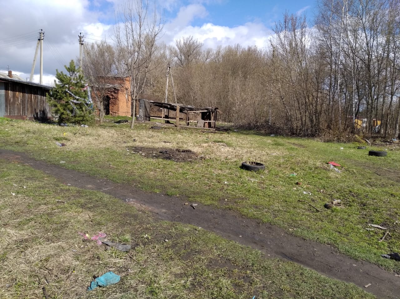 Обустройство спортивной площадки  на  территории детской площадки  в поселке Шахты 21 Щекинского района