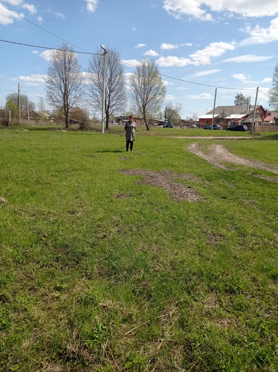 Обустройство спортивной площадки в 110 м. от д. 2 д. Озерки Тепло-Огаревского района Тульской области