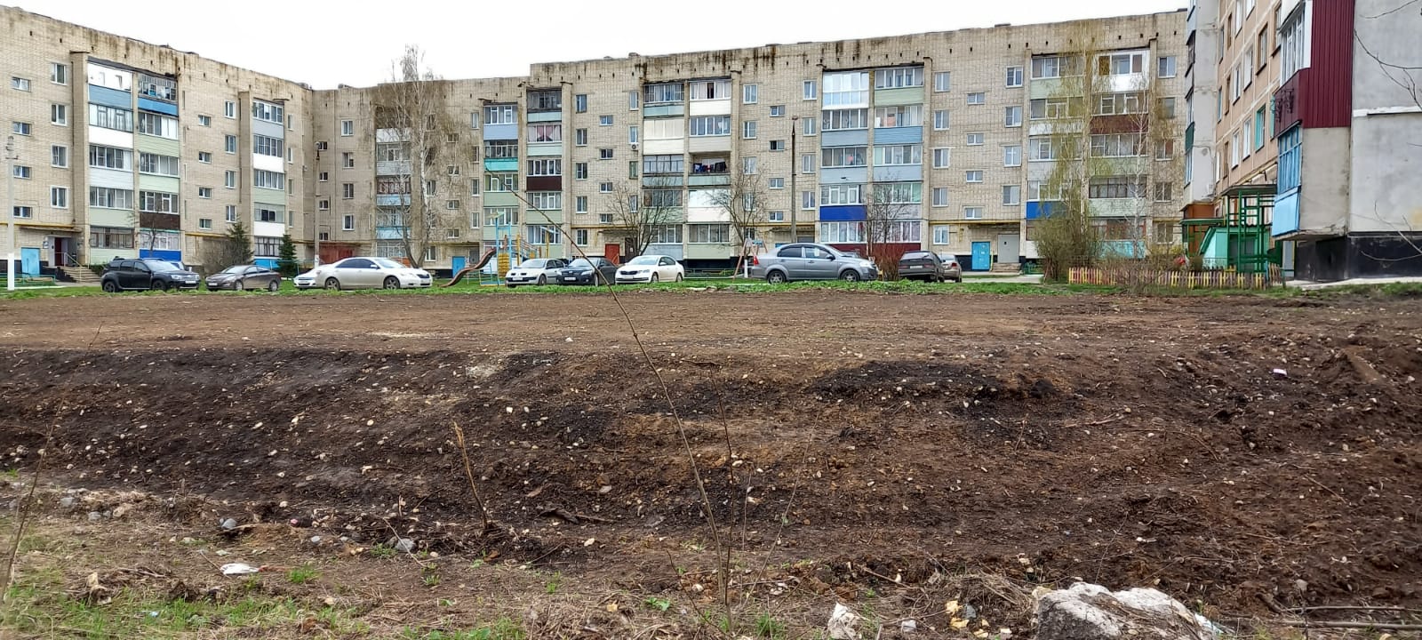 Обустройство детской игровой площадки в г.Ефремов, микрорайон "Южный".ул.Молодежная,между домами 7 и 9