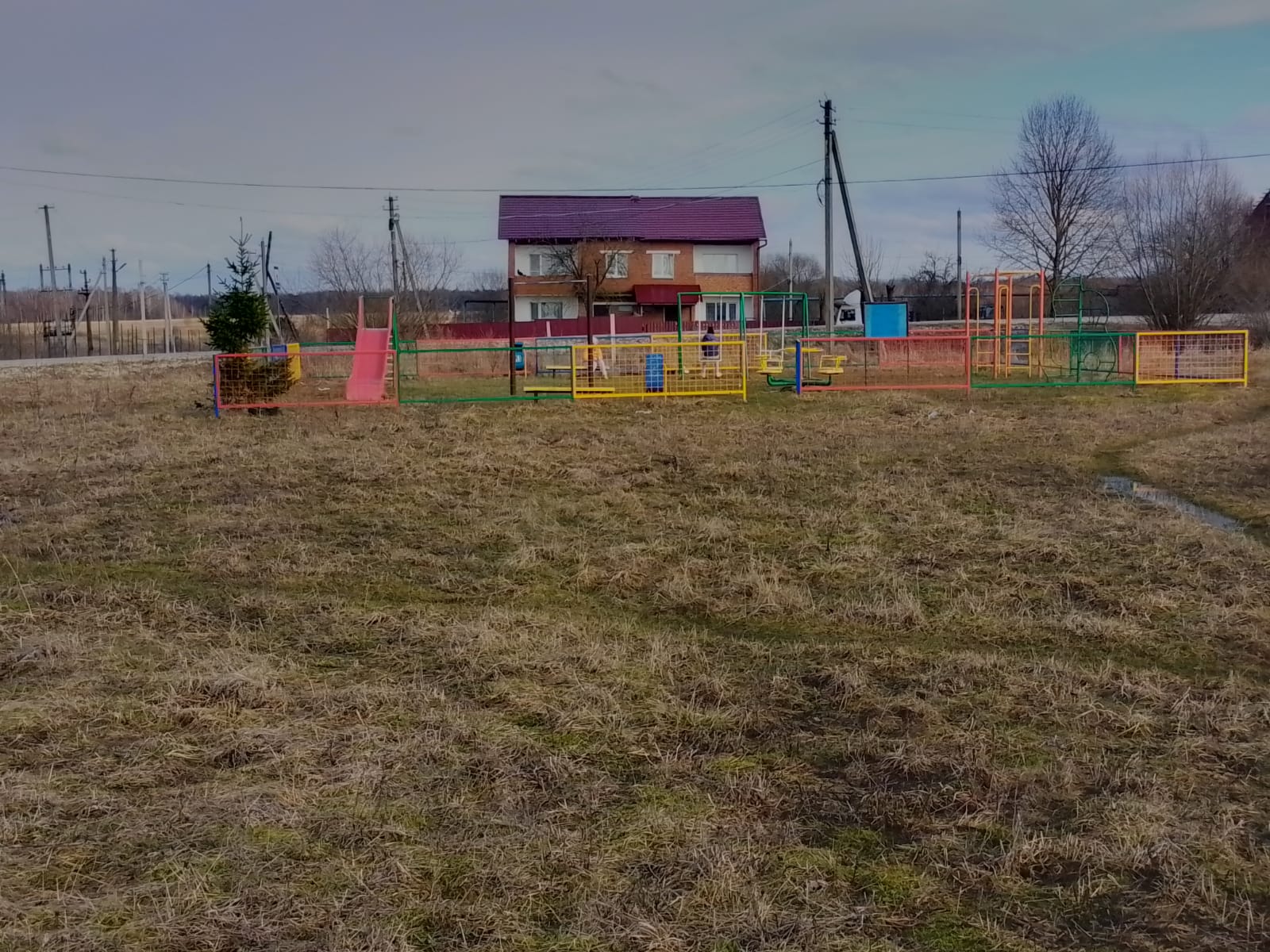 Обустройство спортивной площадки в д.Лобжа Дубенского района по улице Центральная, напротив дома № 31