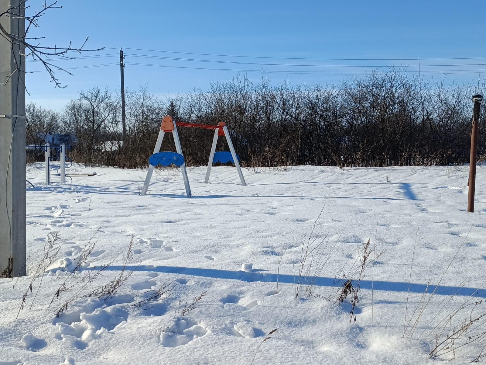 Обустройство детской игровой площадки по адресу: Узловский район, п. Брусянский, ул. Целинная, дом №6