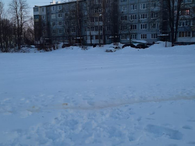 Обустройство спортивной площадки по адресу: г. Кимовск, ул. Коммунистическая, в районе домов №7, 7а, 7б