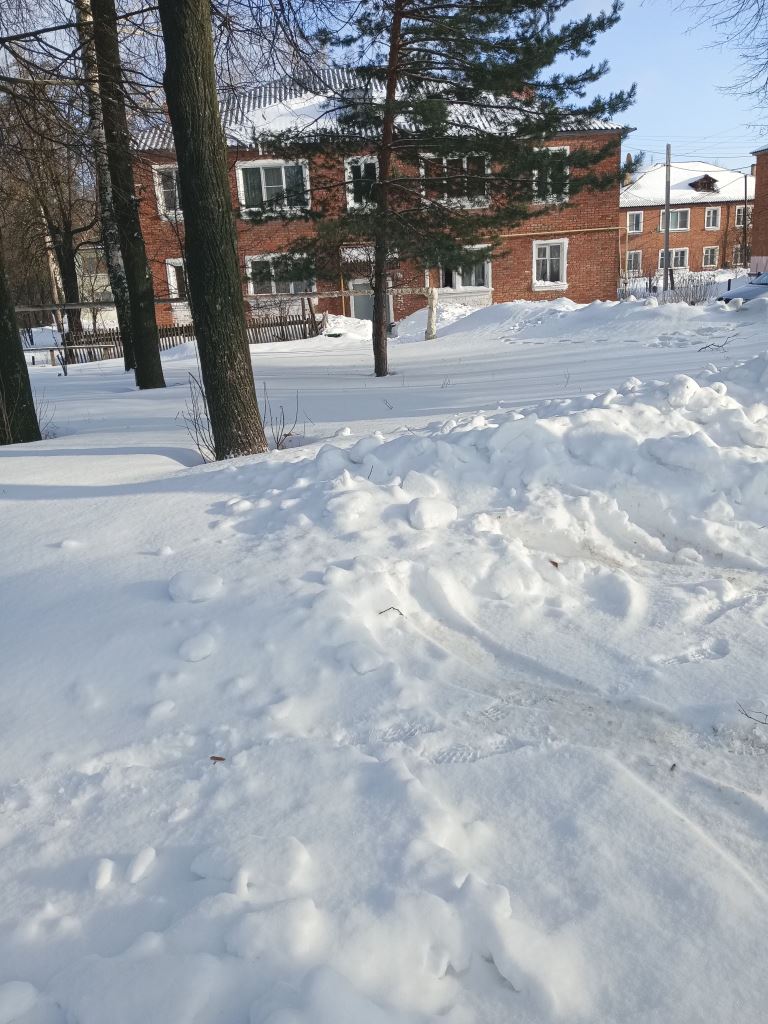 Обустройство детской игровой площадки по адресу: Веневский район, п. Грицовский, ул.Лесная, напротив дома №4.