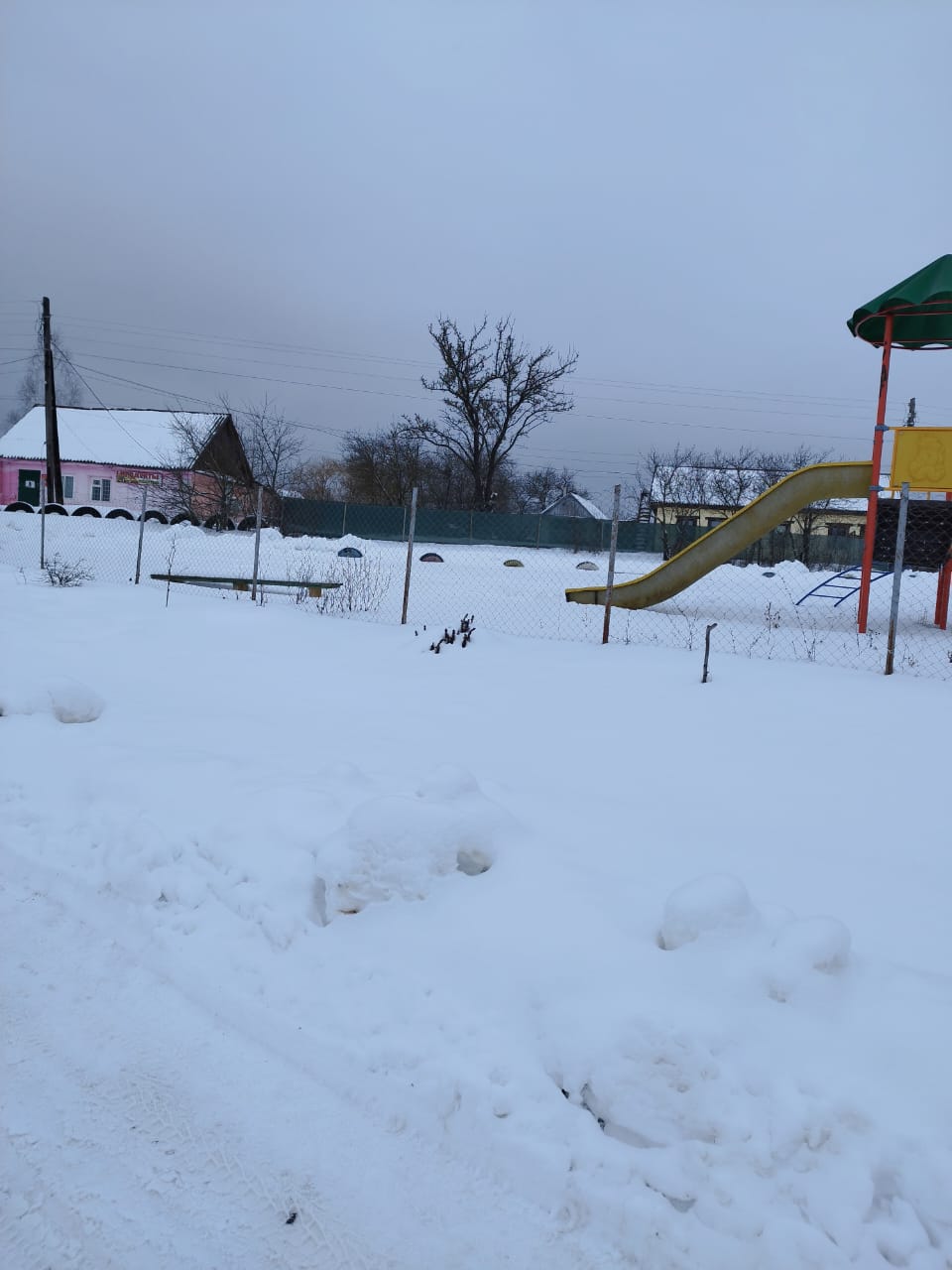 Обустройство детской игровой площадки по адресу: Белевский район, д. Кураково, ул. Игоревская, вблизи дома № 43