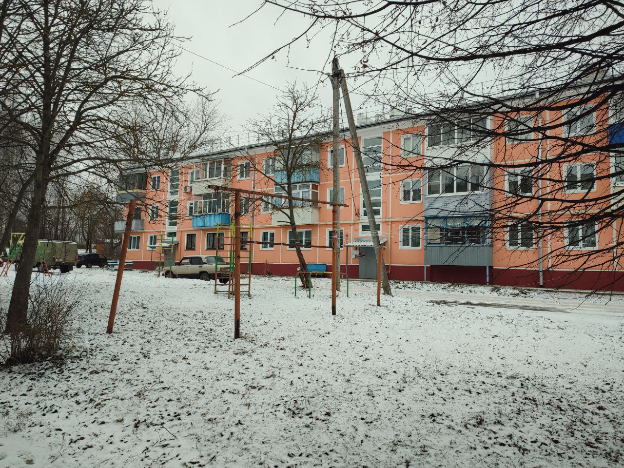 Обустройство детской площадки по адресу: Арсеньевский район, п. Арсеньево, ул. Парфенова, д.6