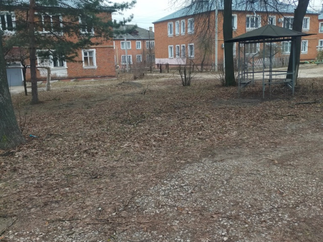 Обустройство детской площадки по адресу: Веневский район, п.Грицовский, ул.Лесная, д.4