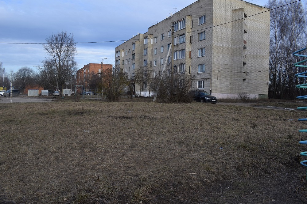 Обустройство детской площадки по адресу: г. Узловая, ул. Дубовская, д.8