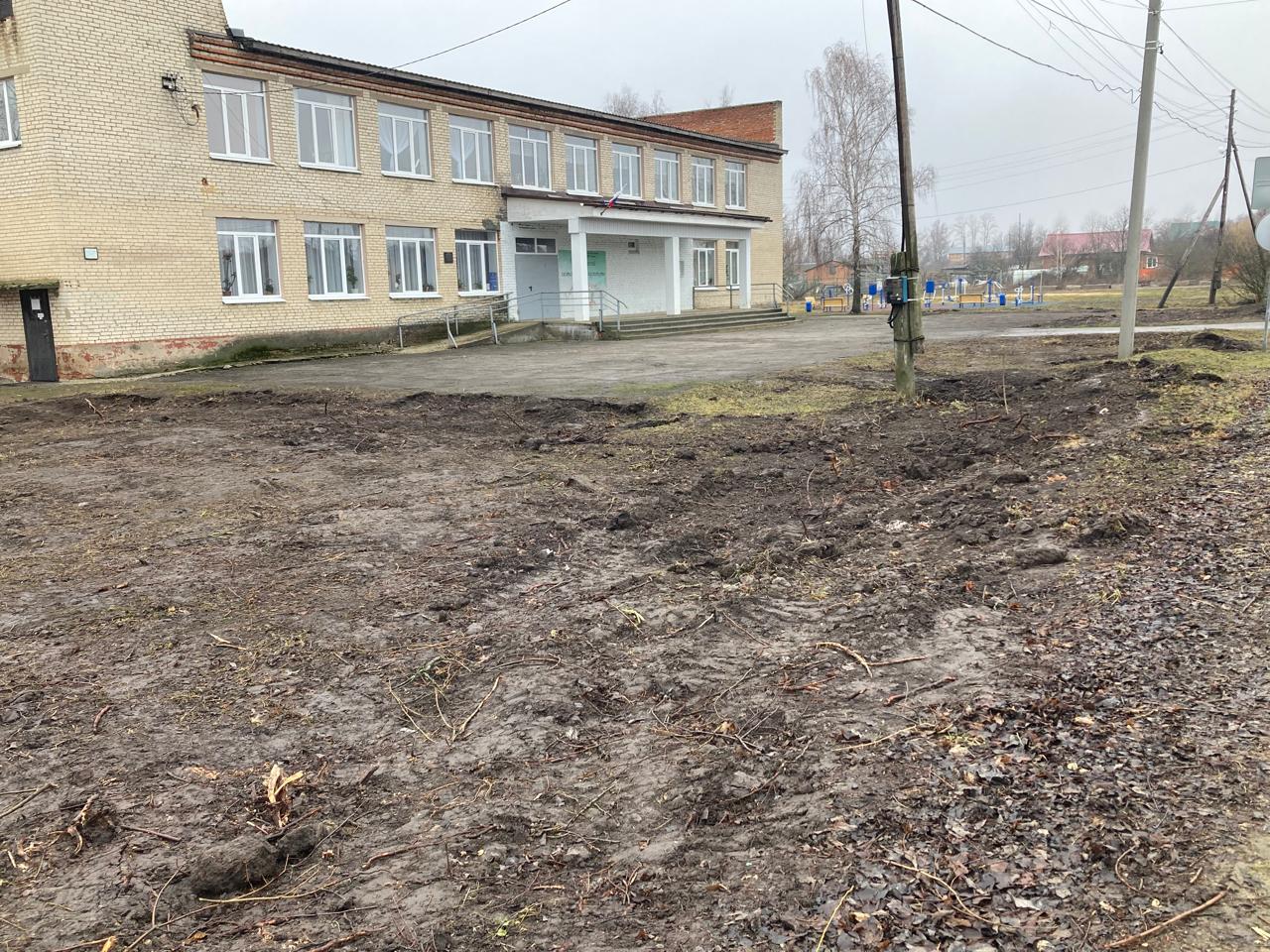 Обустройство зоны для досуга и отдыха по адресу: Киреевский район, с.Кузнецово, ул.Центральная, в районе д.14