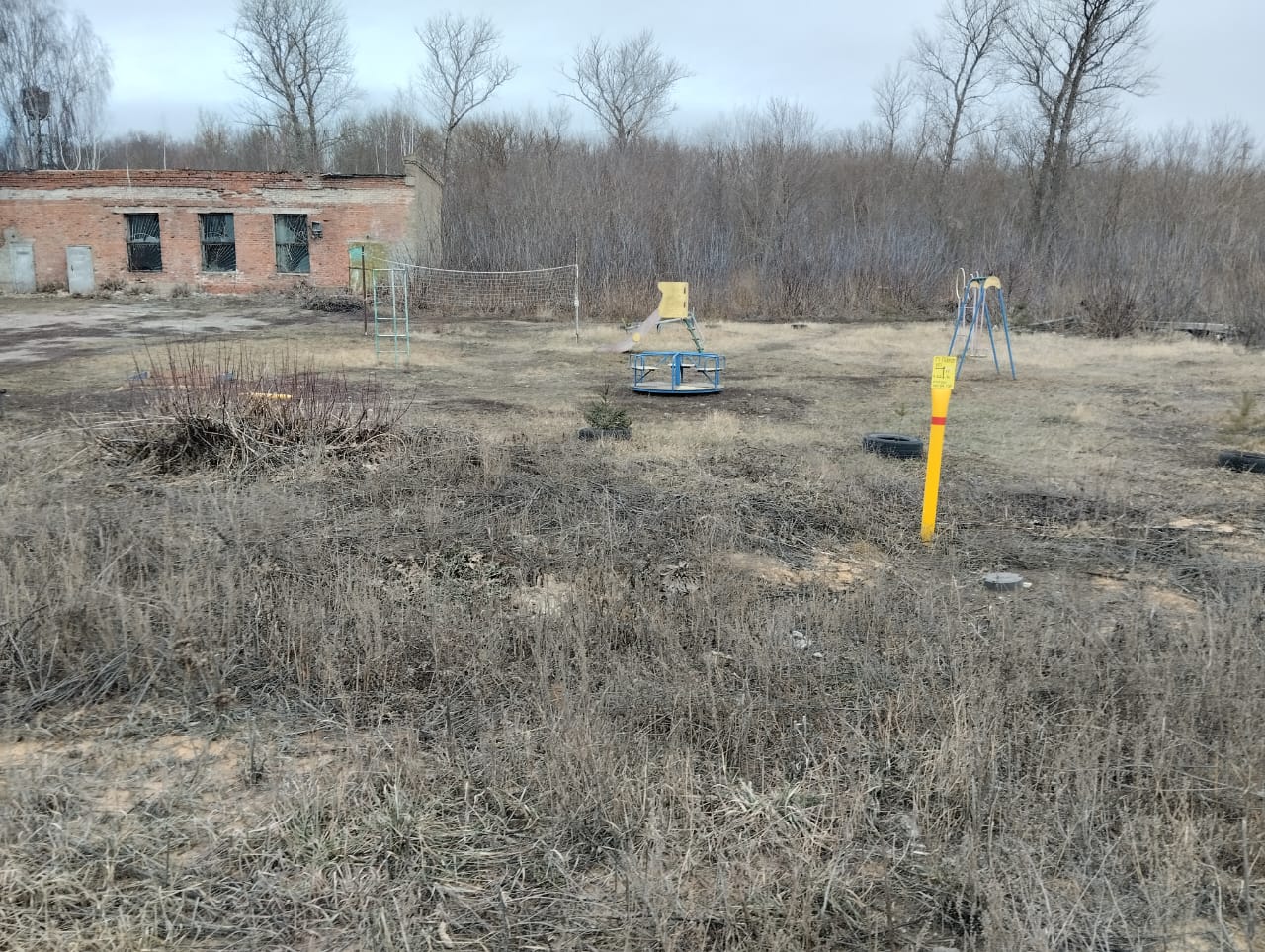 Обустройство детской площадки по адресу: Веневский район, п.Первомайский, ул.Заводская вблизи д.37