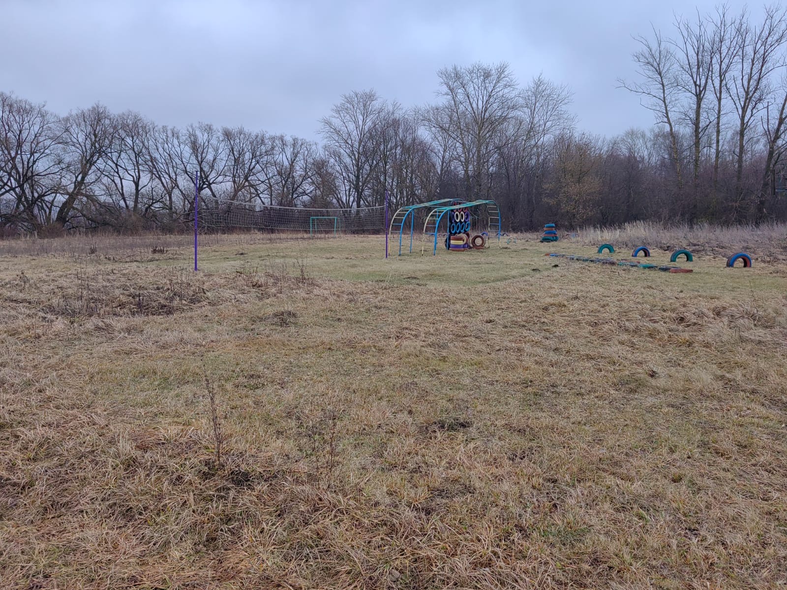 Обустройство спортивной площадки  по адресу: Кимовский район, п.Пронь, на территории за школой, севернее дома № 24 по ул.Лесная.