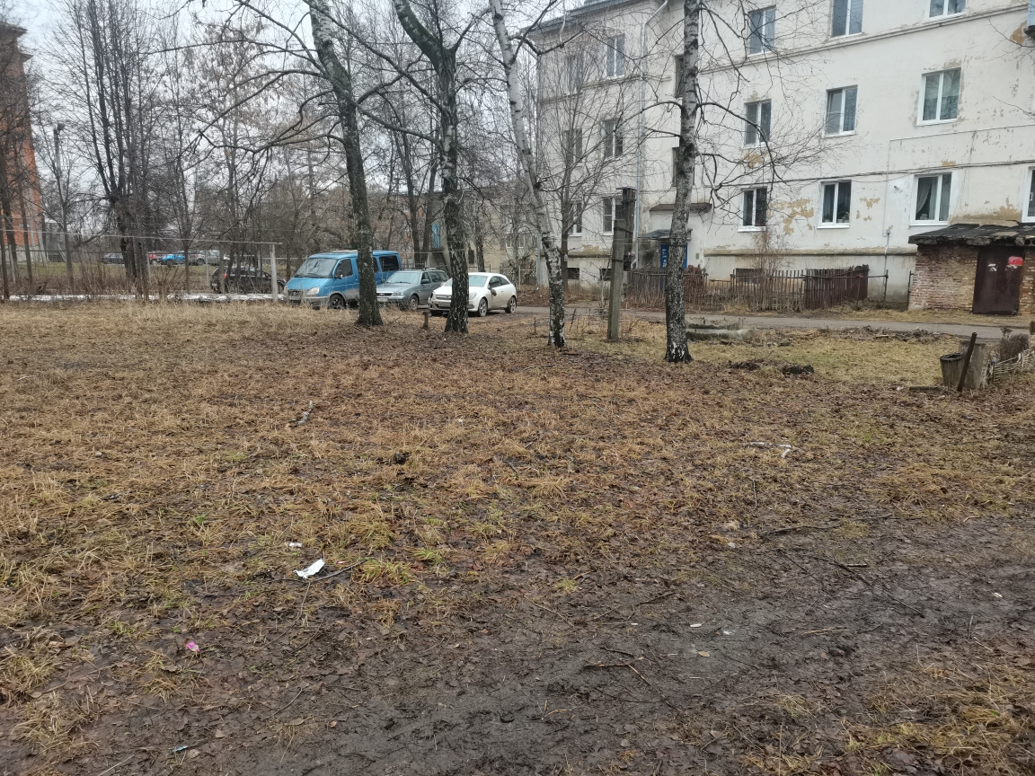 Обустройство детской площадки по адресу: Щекинский район, город Советск, ул. Комсомольская, в районе д. 17