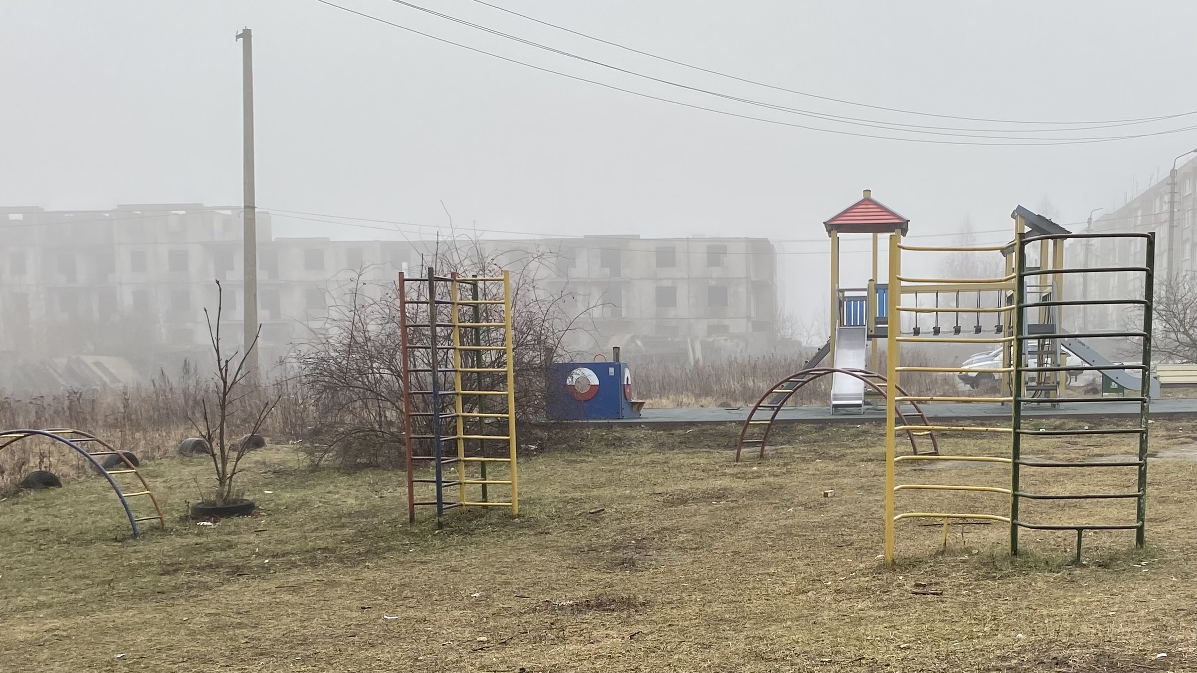 Обустройство зоны для досуга и отдыха по адресу: г.Ясногорск, ул.Л.Толстого, д.5,7,9,