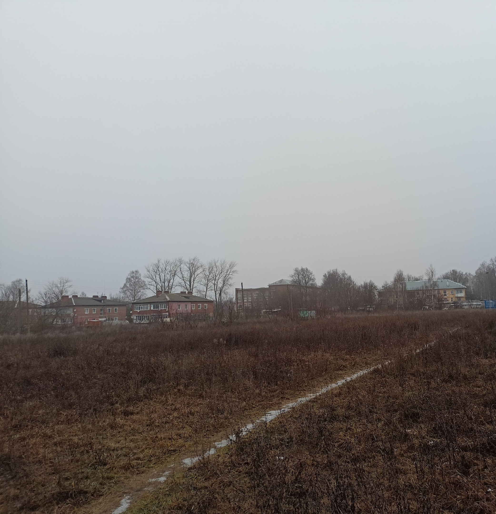 Обустройство спортивной площадки  ( воркаут и тренажеры) по адресу: Богородицкий район, пос.Товарковский, ул.Трудовая, территория за д.84 В