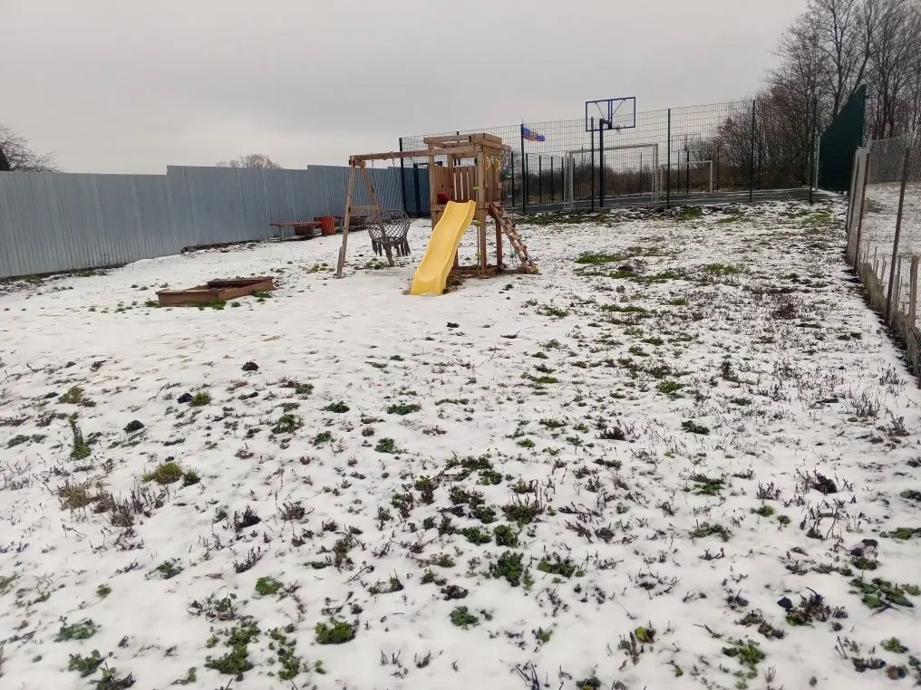 Обустройство детской игровой площадки №6 по адресу: Кимовский район,  с.Карачево, примерно в 15 м на север от дома №62