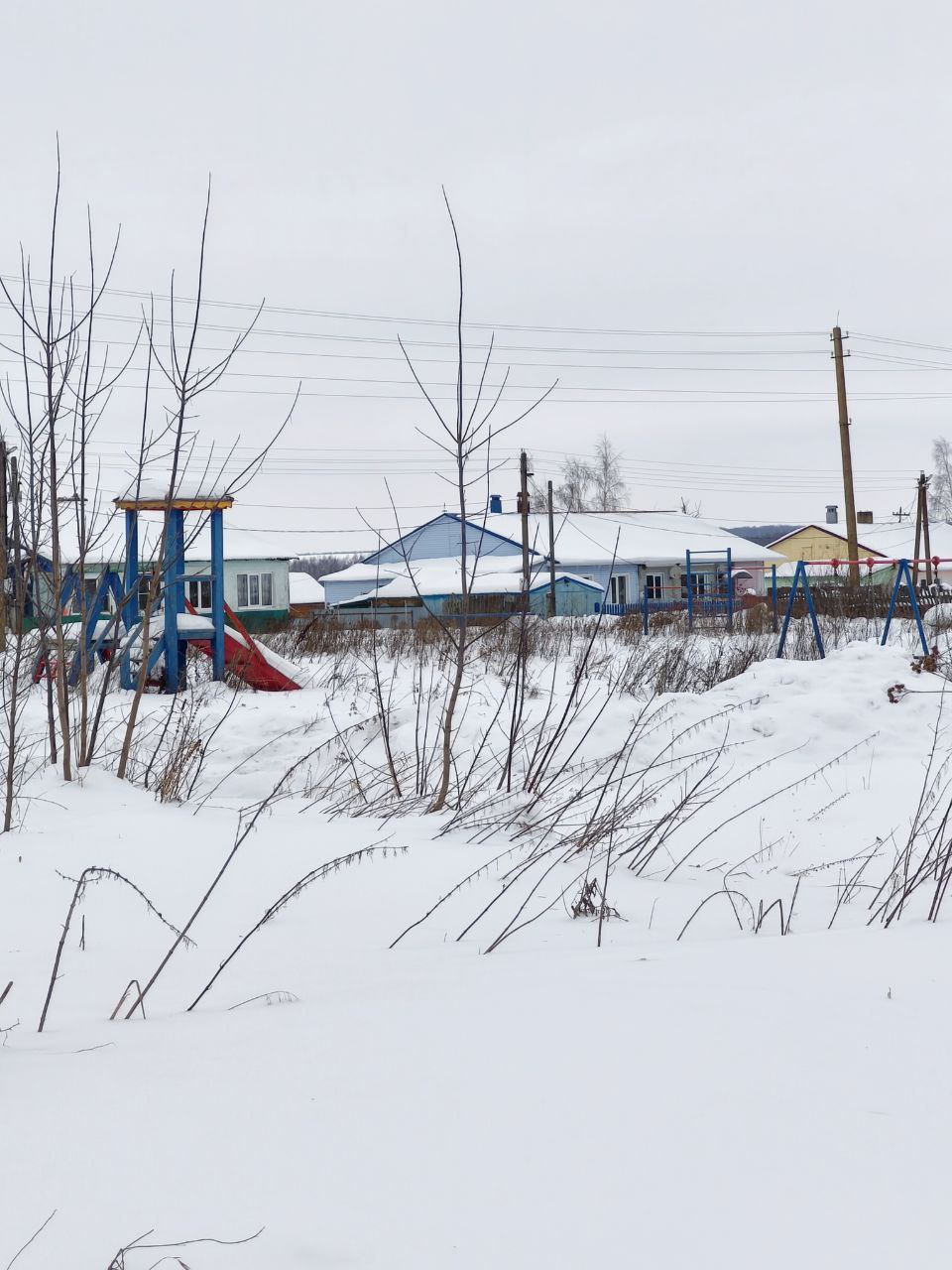 Обустройство спортивной площадки по адресу: Арсеньевский район, село Мокрое, улица Новая