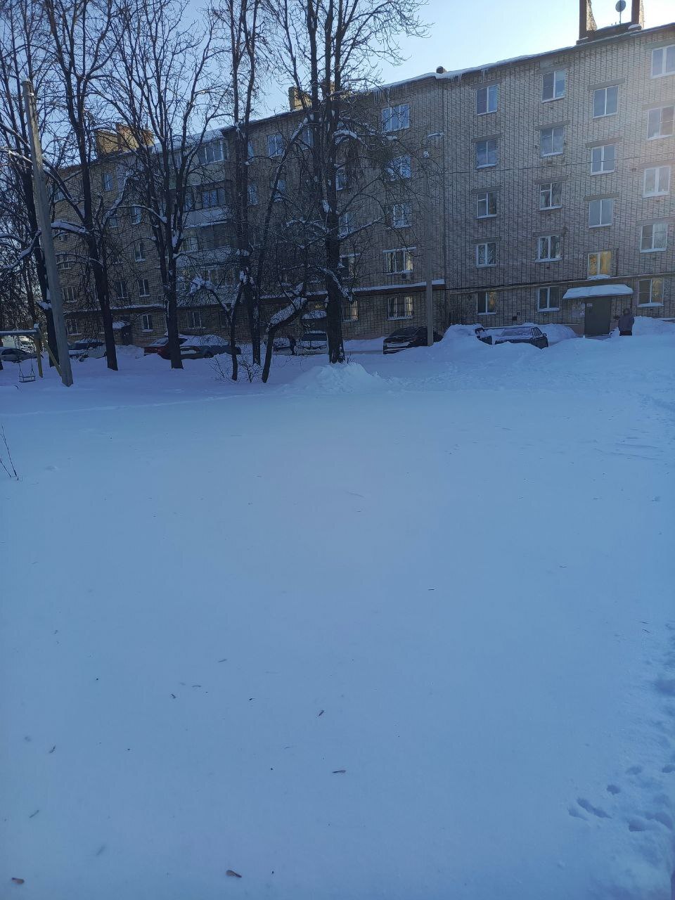 Обустройство спортивной площадки по адресу: г.Новомосковск, улица Мира, в районе домов 9 и 9а