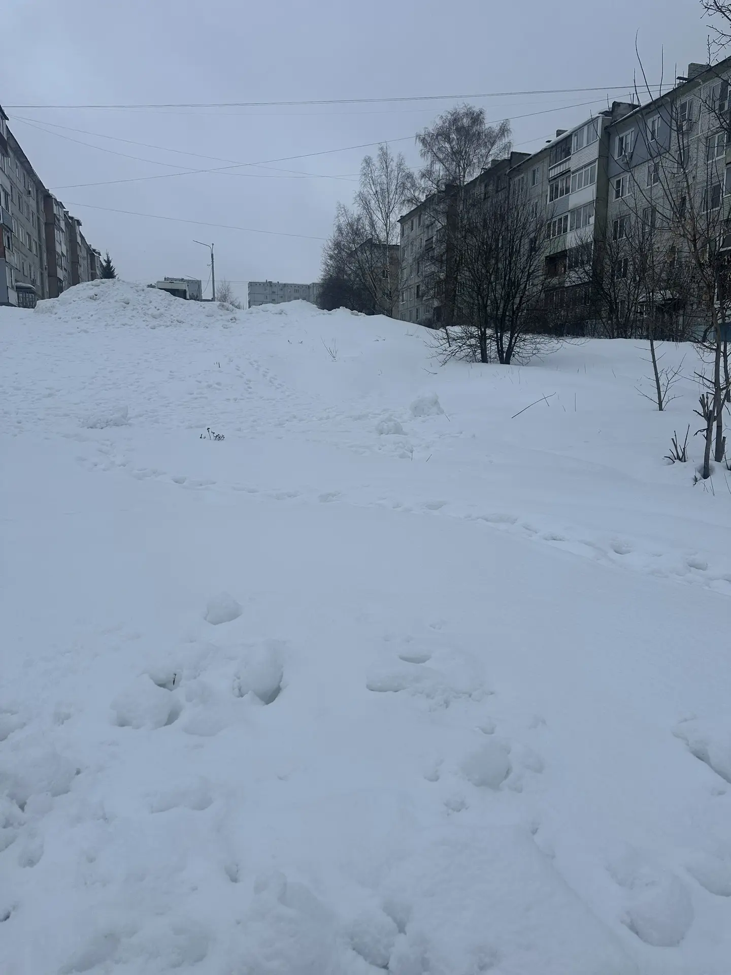 Обустройство детской игровой площадки по адресу: город Новомосковск, Трудовой проезд, д.8А